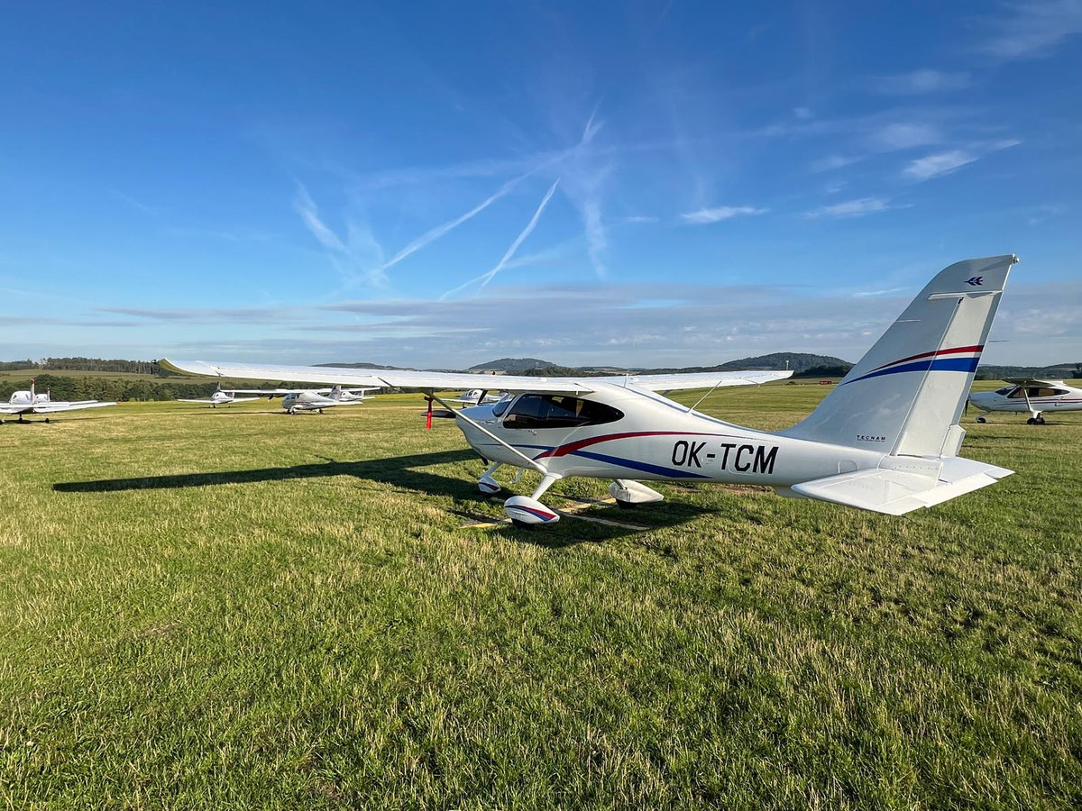 Fliege den Tecnam P2010